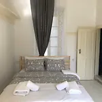 Efe'li Konak Alacati * Ildiri
