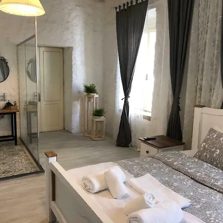 Efe'li Konak Alaçati Ildiri