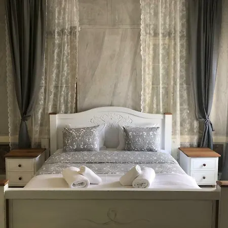 Efe'li Konak Alacati