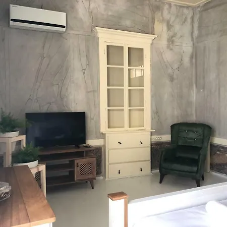 Efe'li Konak Alacati *