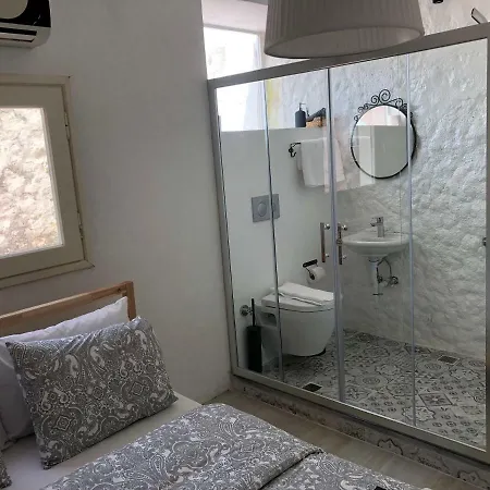 Efe'li Konak Alaçati *