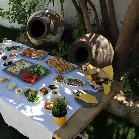 Efe'li Konak Alaçati Hotel Ildiri