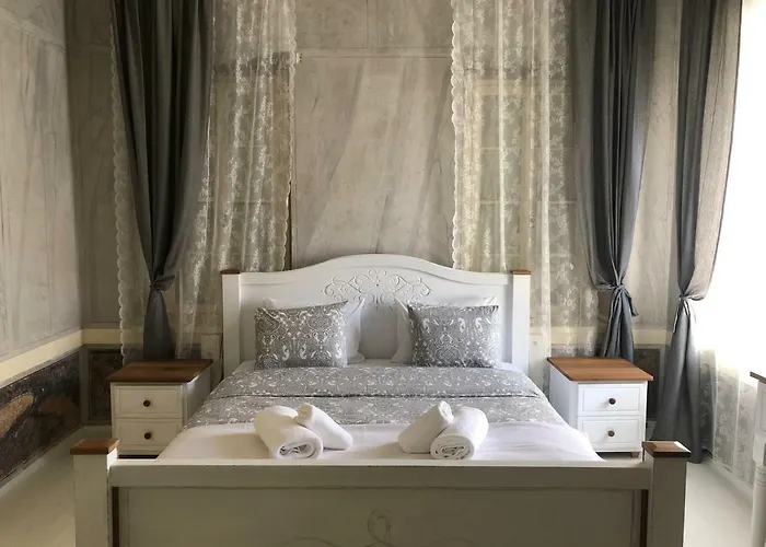 Efe'li Konak Alaçati