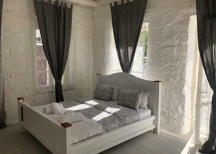 Otel Efe'li Konak Alaçati Ildır