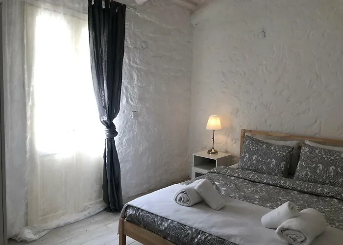 Efe'li Konak Alaçati * Ildır