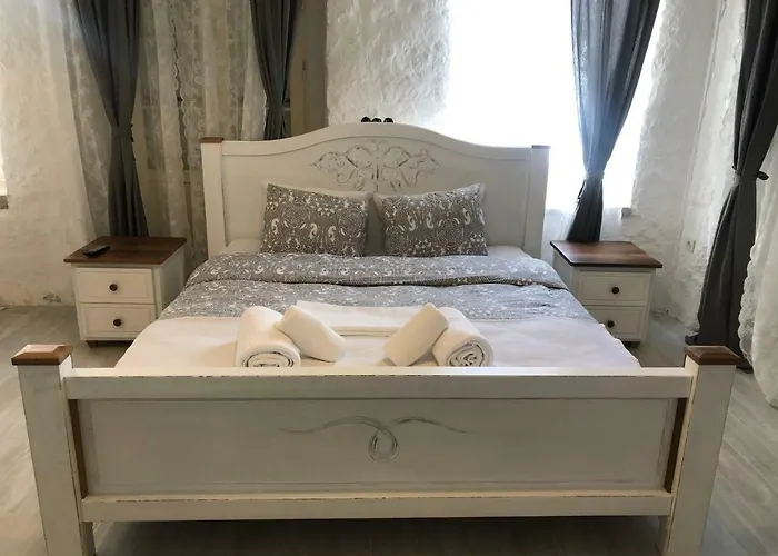 Efe'li Konak Alaçati * Ildır