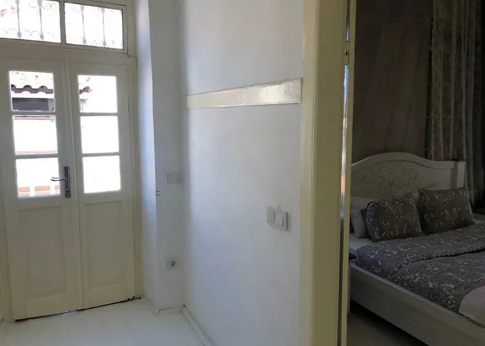 Efe'li Konak Alaçati * Ildır