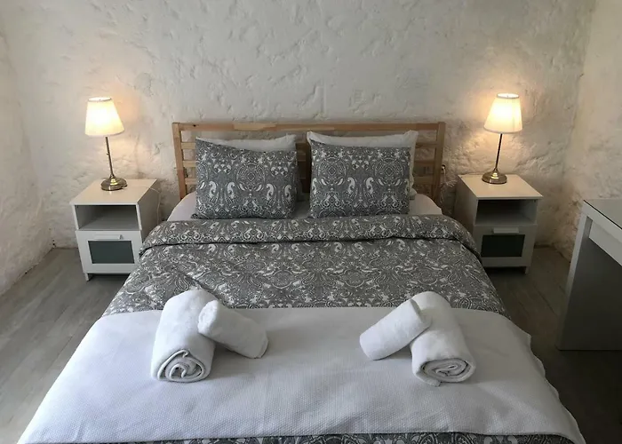 Efe'li Konak Alaçati * Ildır