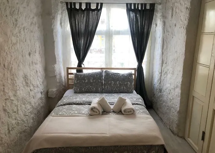 Efe'li Konak Alaçati * Ildır