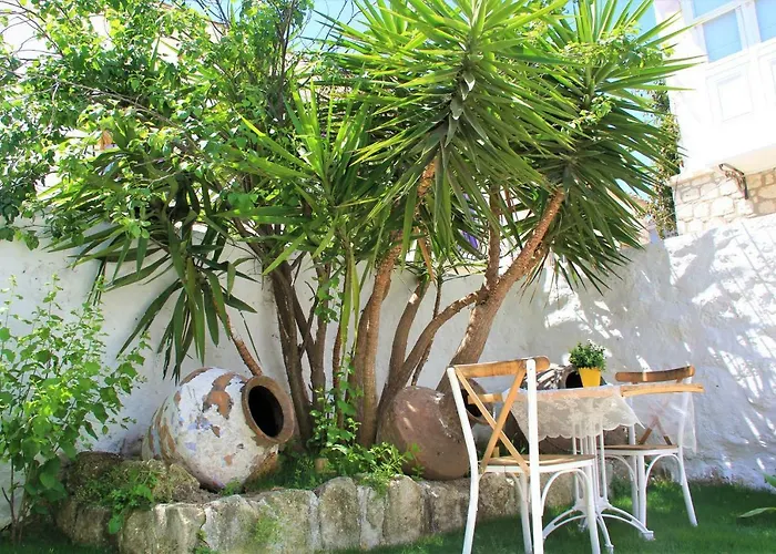 Otel Efe'li Konak Alaçati *