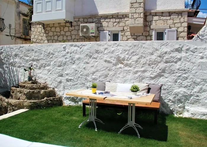 Otel Efe'li Konak Alaçati *